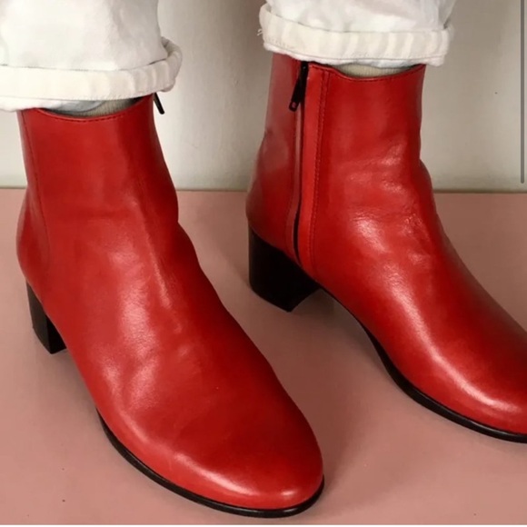 Hopp Studios Shoes - Hopp Studios Red Leather Ankle Boots